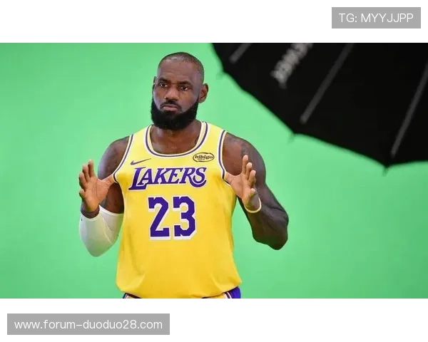 詹姆斯带队冲击季后赛湖人关键卡位战引爆今日NBA焦点话题热议